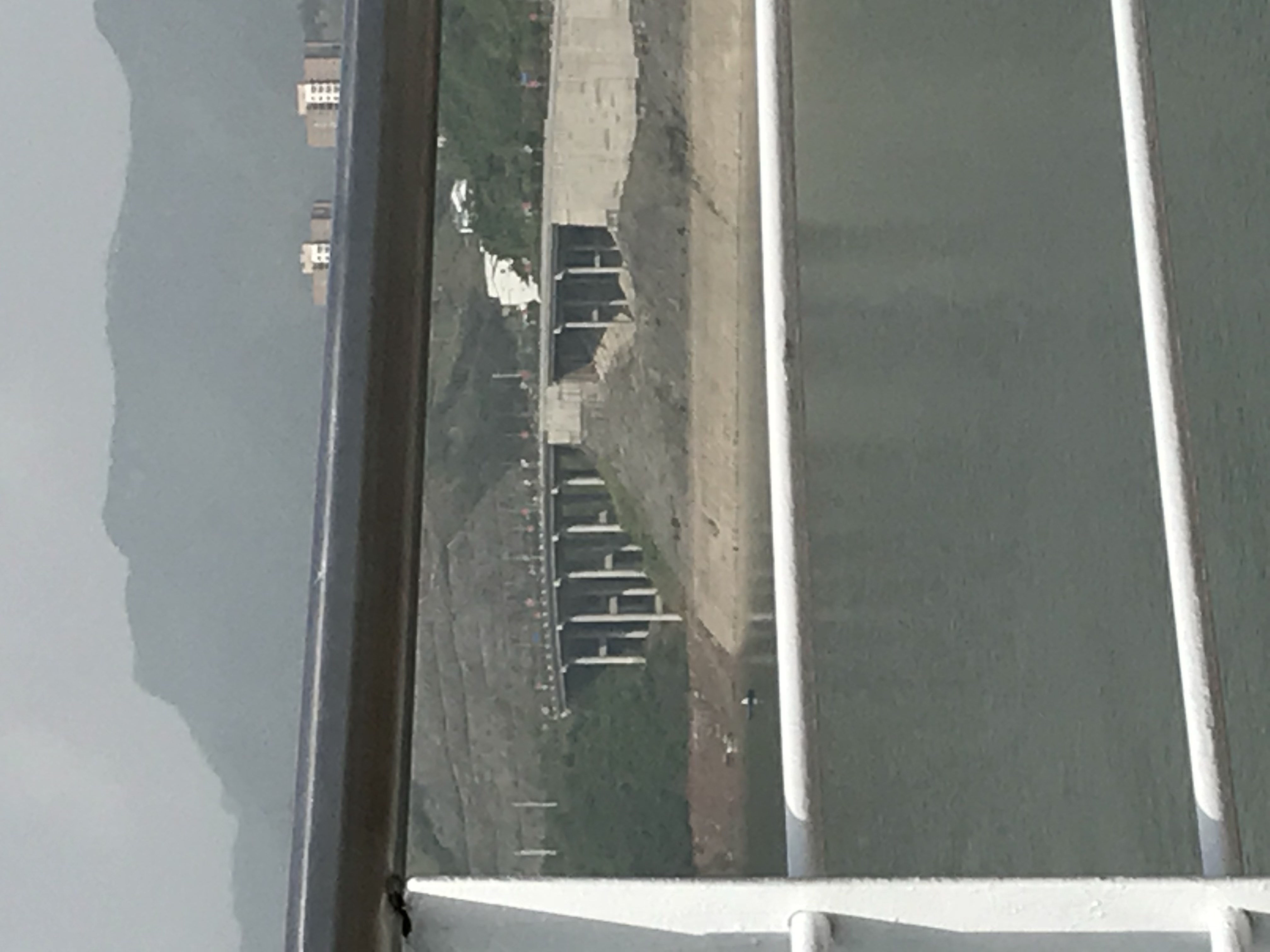 ./2018/03 - Viking China/16 - Shibaozhai/IMG_7536.JPG